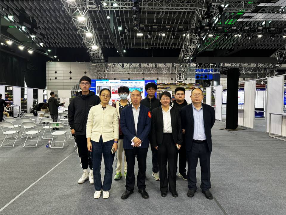 物智FIFA中国官方网站入口师生现场观摩物联网精英赛01 物智FIFA中国官方网站入口师生现场观摩物联网精英赛01